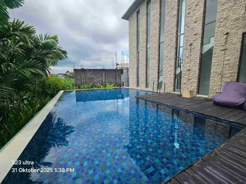 dijual villa lantai 3 lokasi canggu - Bali in Bali