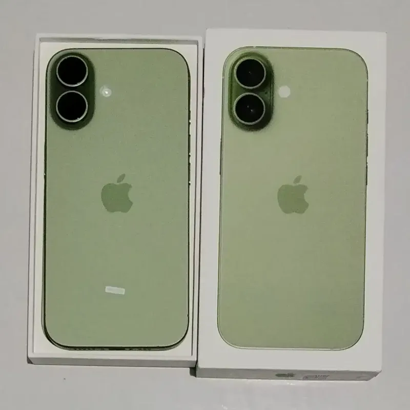 Iphone 17 256 GB ibox Usia SeBulan - Bali in Bali