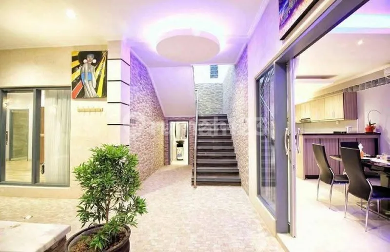Villa Cantik 3 Kamar Di Berawa Lokasi Premium & Siap Huni Vila Di Canggu - Real Estate in Bali