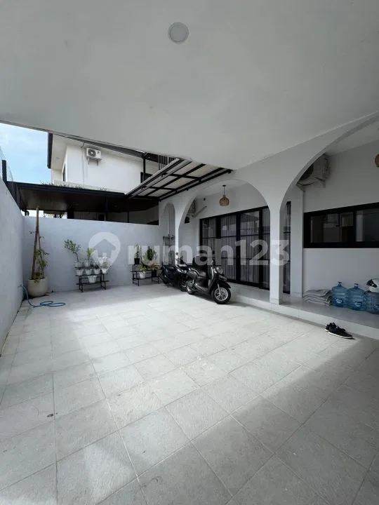Rumah Siap Huni Semi Villa Dekat ke Area Sanur - Bali in Bali
