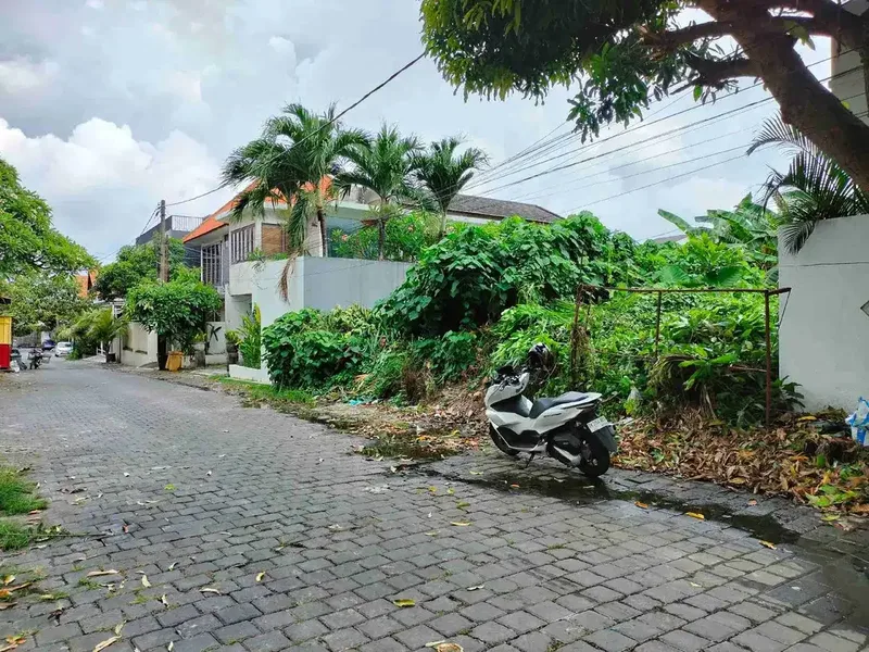 TANAH KAWASAN HOTEL DAN VILLA DEKAT SEMINYAK, JLN INTAN PERMAI KEROBOKAN KELOD - Real Estate in Bali