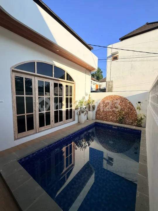 Dijual Villa Baru Siap Huni Fully Furnished di Taman Griya - Bali in Bali