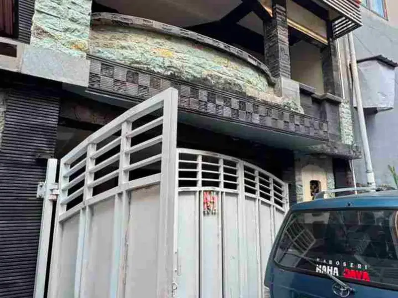 RUMAH SECOND LANTAI II DALUNG PERMAI UNTUK DIJUAL - Bali in Bali