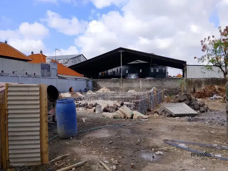 Gudang Baru Akses Fuso & Truk Disewakan di Denpasar Barat Area - Real Estate in Bali