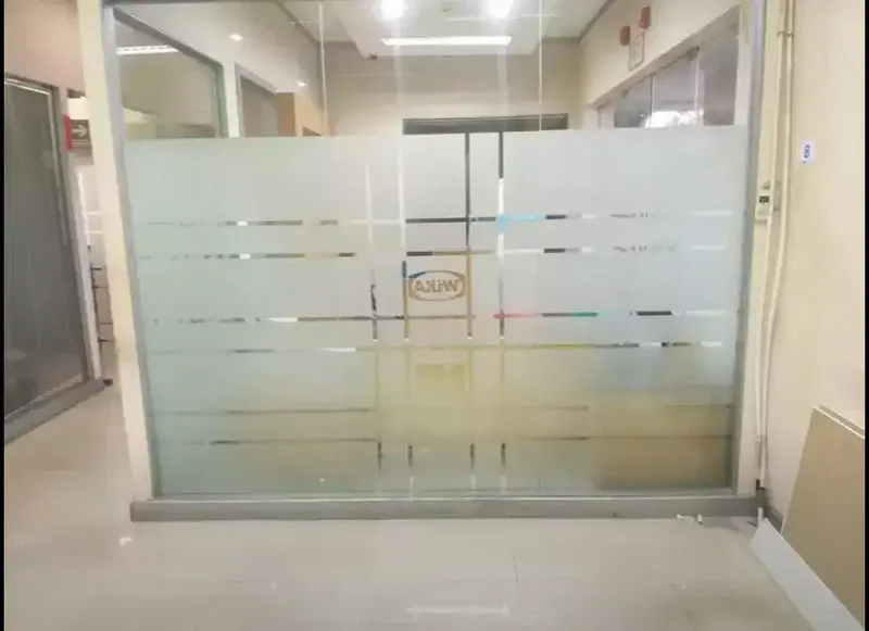 Agar kantor usaha lebih dikenal gunakan stiker sanblas&kaca film logo - Home & Garden in Bali