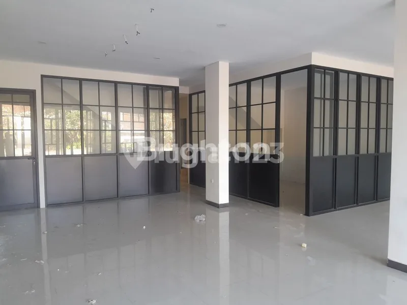RUKO 3 LANTAI DI ULUWATU â LOKASI STRATEGIS UNTUK BISNIS ANDA! - Real Estate in Bali