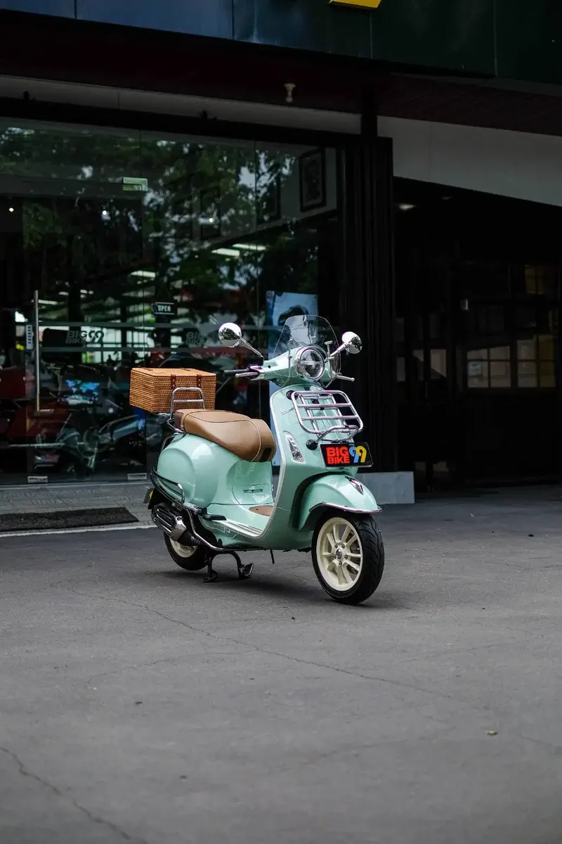 VESPA PIAGGIO PICNIC HIJAU MINT GREEN MINT RELAX GREEN NIK 2021 - Vehicles in Bali