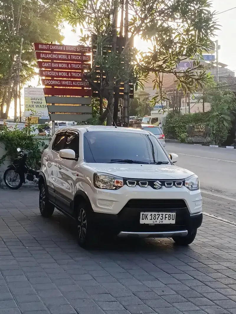 SUZUKI S-PRESSO MATIC ASLI BALI TANGAN PERTAMA SEPERTI BARU - Vehicles in Bali