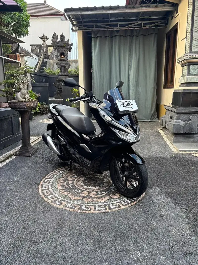 Pcx cbs 2019 warna hitam mulus - Vehicles in Bali