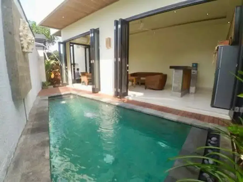 DISEWAKAN — RUMAH WITH POOL 2 KAMAR DI KEROBOKAN - Real Estate in Bali