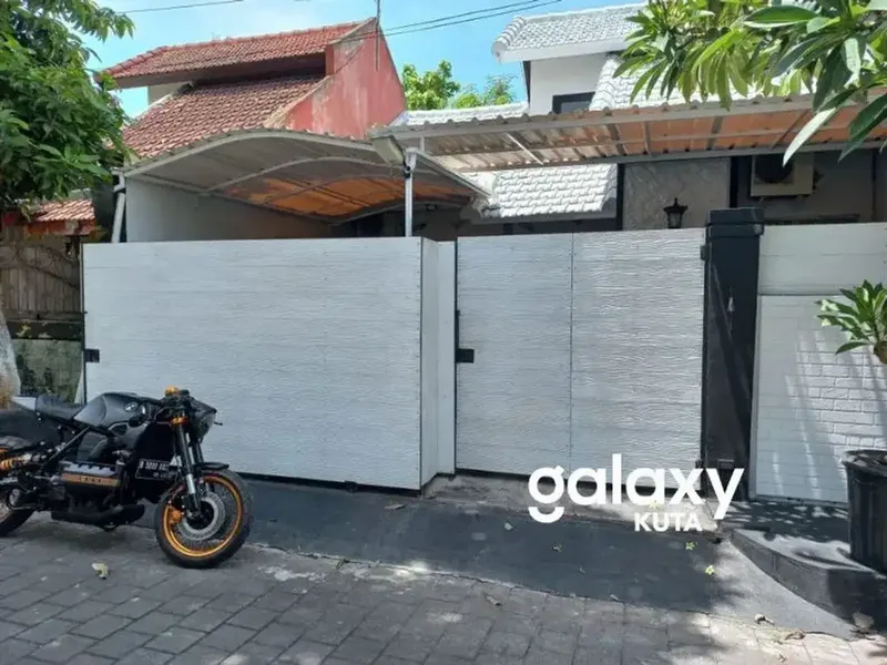 MINIMALIS WHITE HOUSE IN KARANG MAS JIMBARAN FOR RENT - Real Estate in Bali