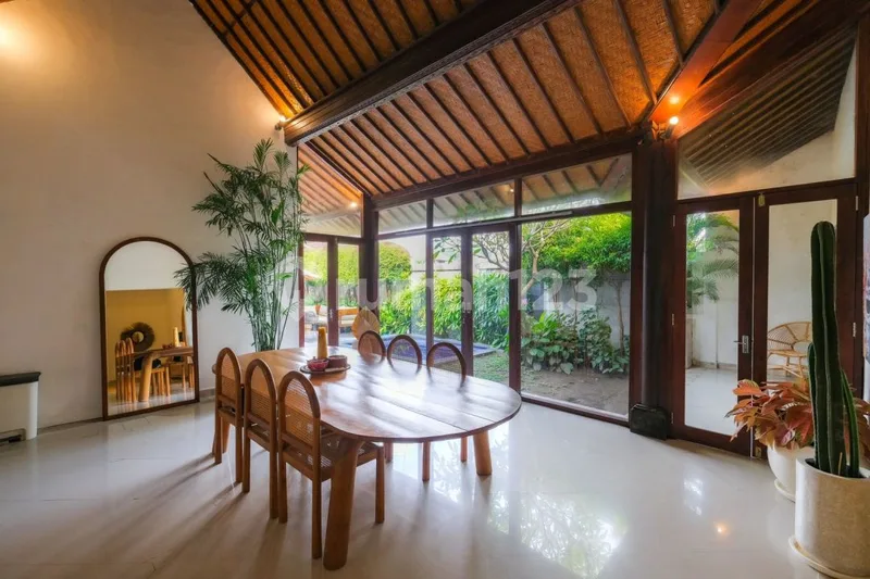 3 Bedroom One Storey Villa With Garden Perfect For Family Living In Umalas - Real Estate in Bali