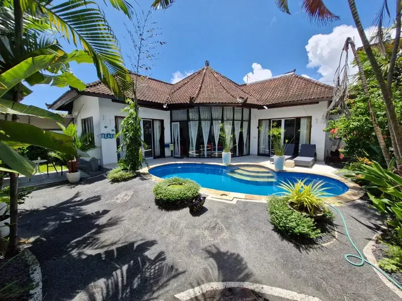 Villa disewakan full furnished di Sunset Road Seminyak - Real Estate in Bali