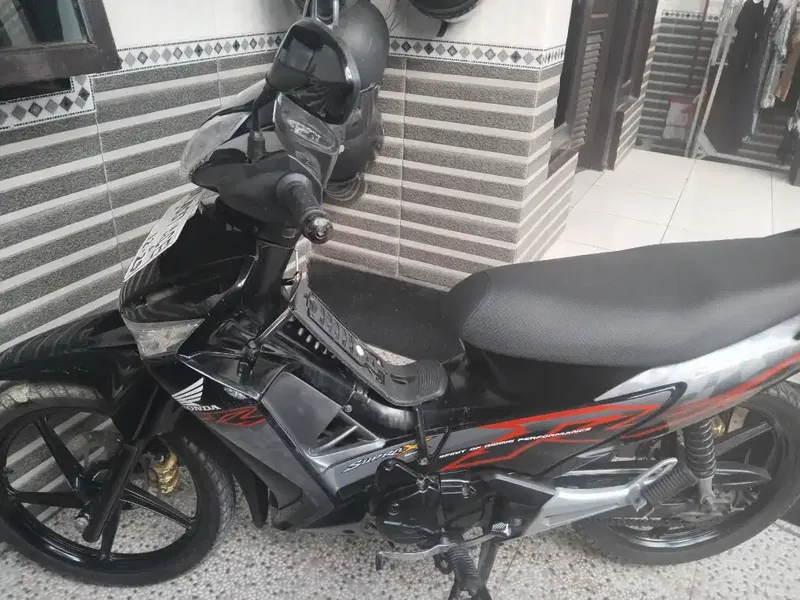 DIJUAL MOTOR BEKAS SUPRA TIPE X 125 TAHUN 2009 - Vehicles in Bali