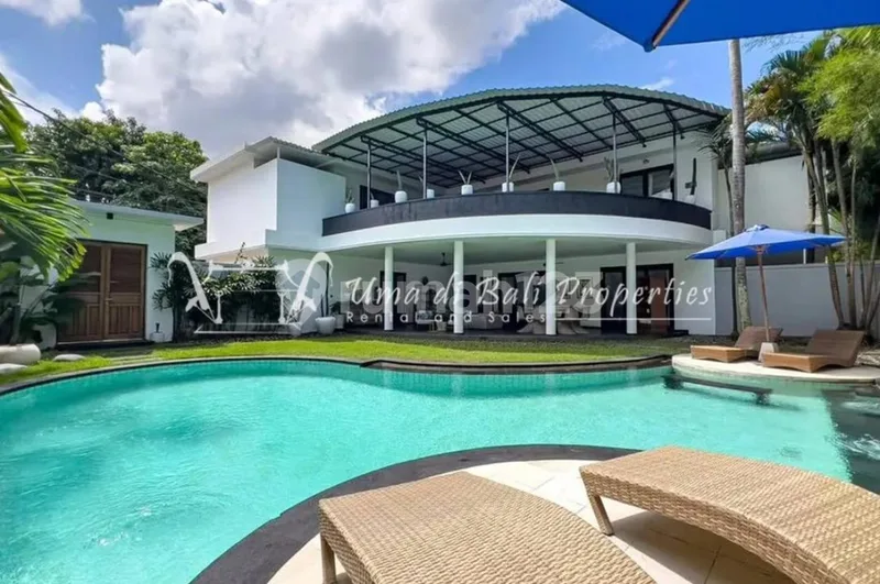 Villa Saint Tropez Canggu | Ip 999 - Real Estate in Bali