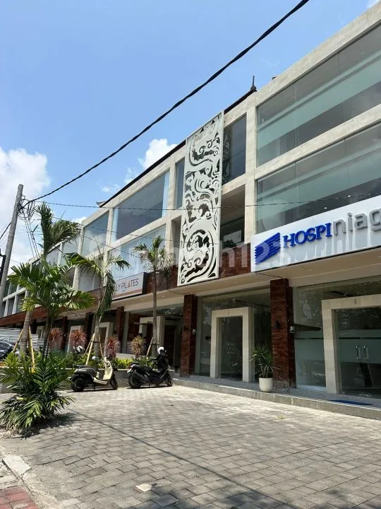 Ruko Startegis Siap Huni Cocok Untuk Usaha Area Renon Pusat - Bali in Bali