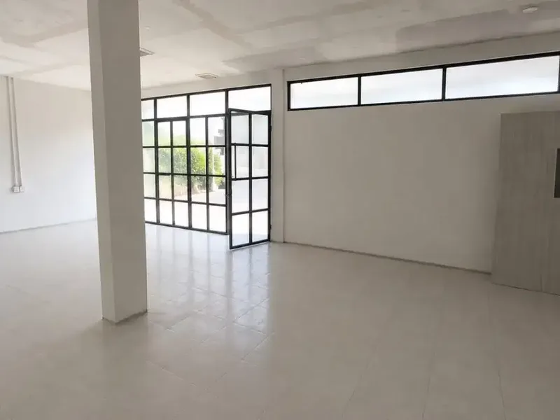 Disewakan Ruko Lokasi Strategis Legalitas Lengkap di Umalas - Real Estate in Bali