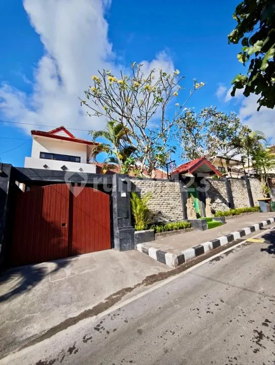Exclusive Luxury House - Area Premium Nusa Dua - Real Estate in Bali