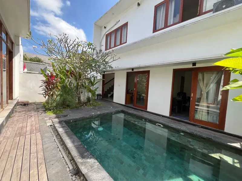 Villa Modern Tropis Di Puri Gading Jimbaran - Real Estate in Bali