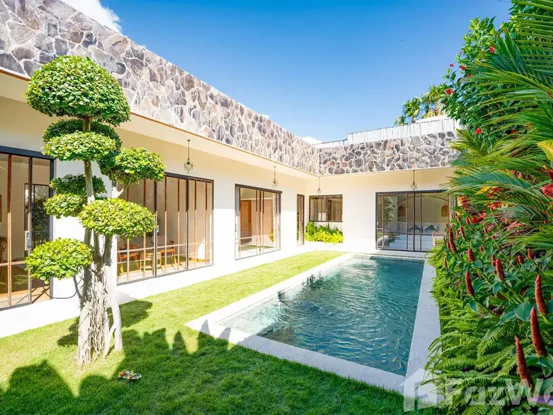 3 Bedroom Villa for sale in Kerobokan, Bali - Real Estate in Bali