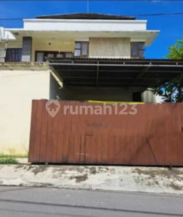 Rumah Modern Siap Huni di Renon Dekat ke Lapangan Renon - Real Estate in Bali