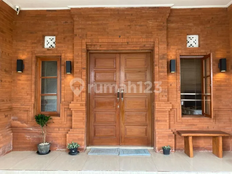 Rumah Furnished Puri Gading, Jimbaran, Bali, Dekat Unud - Real Estate in Bali