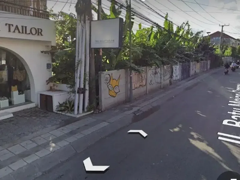 tanah pinggir jalan dekat pantai bagus - Real Estate in Bali