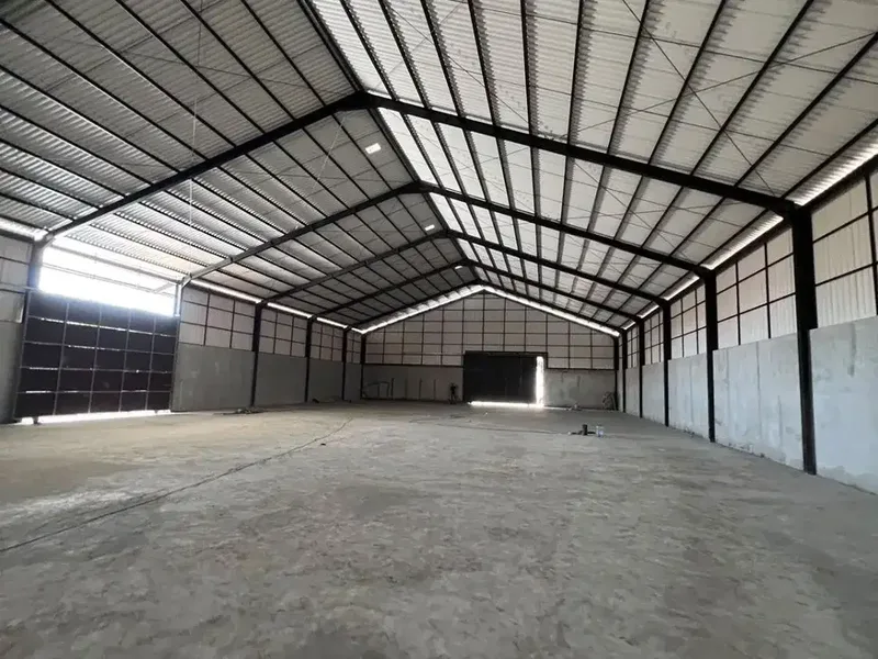 DISEWAKAN GUDANG STRATEGIS – 200 METER DARI PATUNG TITI BANDA - Real Estate in Bali