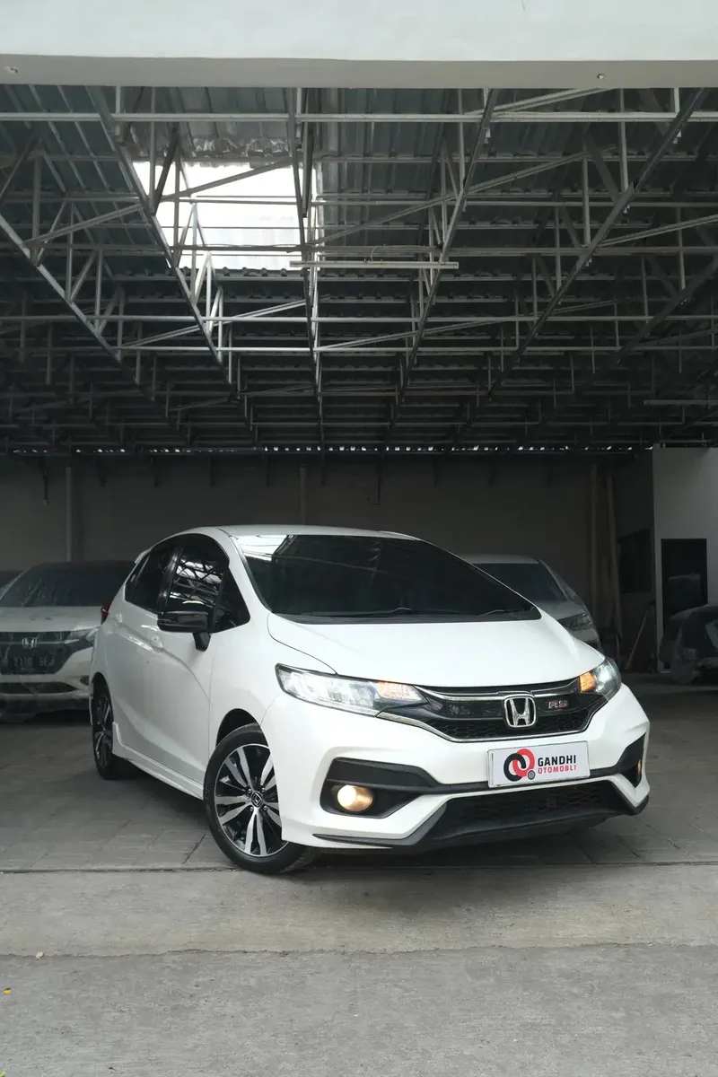 HONDA JAZZ RS GK5 1.5 AT Matic 2019 - Vehicles in Bali
