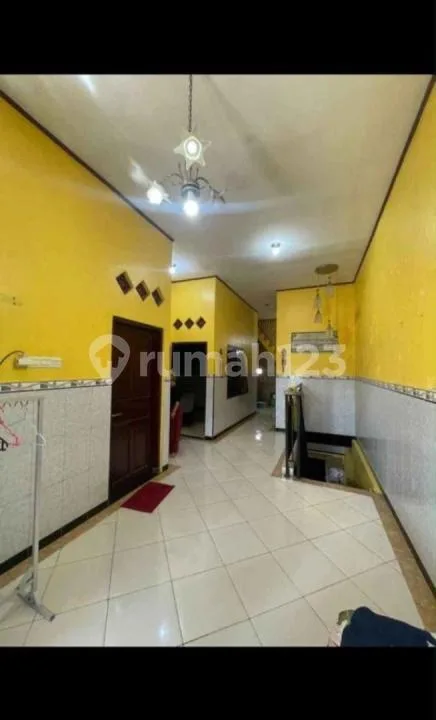 Dijual Murah Rumah Sesetan Denpasar Selatan Bangunan 3 Lantai - Bali in Bali