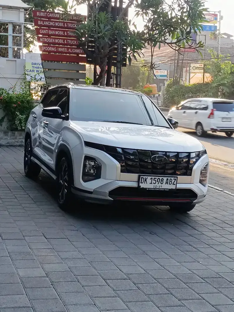 CRETA PRIME AT TWO TONE ASLI BALI TANGAN PERTAMA LIKE NEW - Vehicles in Bali
