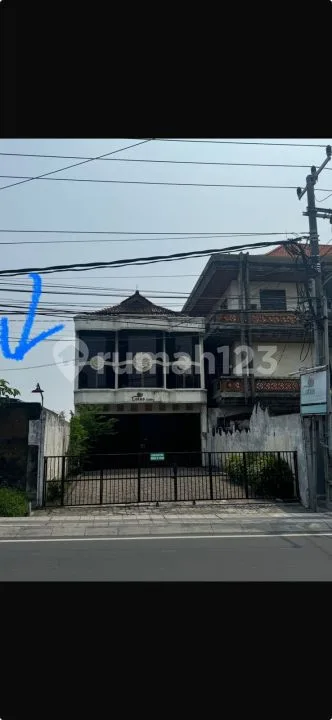 Dijual Cepat Ruko Bangunan 2 Lantai Bentuk Tanah Ngantong Jalan Gunung Agung - Bali in Bali