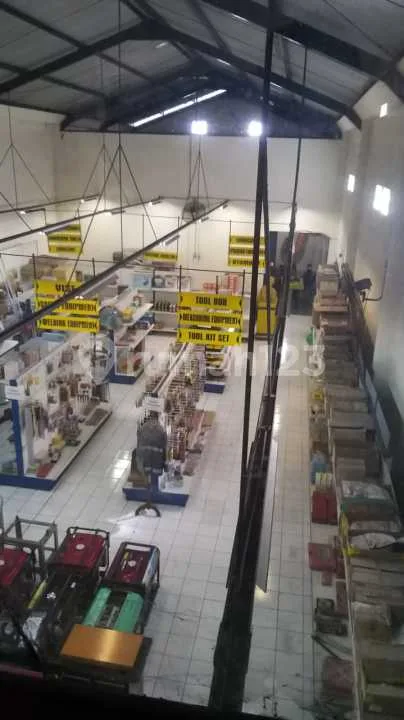 Bangunan ruko plus gudang showroom di gatsu timur - Bali in Bali
