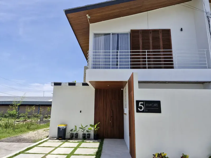 JUAL VILLA BARU DALAM KOMPLEKS SHM DI JIMBARAN - Real Estate in Bali