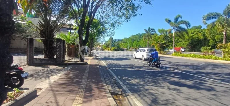 Land For Sale On The Main Road Of The Ngurah Rai Bypass, Suitable For Business And Offices. - Real Estate in Bali