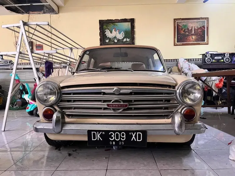 MORRIS MINOR 1300 4 pintu mobil kolektor rare - Bali in Bali