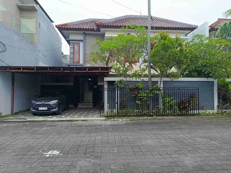 DISEWAKAN/DIJUAL  RUMAH  ONE GATE DEKAT JB SCHOOL - Real Estate in Bali