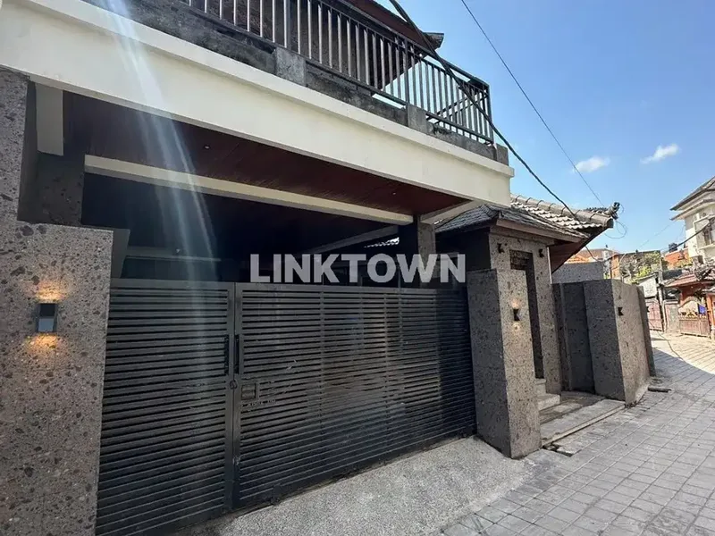 Dijual Villa Lokasi Jalan Raya Canggu Lokasi Strategis - Real Estate in Bali