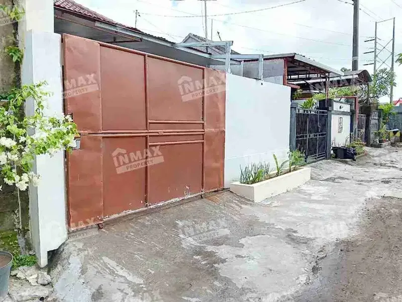 Rumah 3 Kamar Tidur Denoasar Selatan  dekat Icon Mall Lantai Sanur, Renon RS Bali Mandara dan By Pass Ngurah Rai - Real Estate in Bali