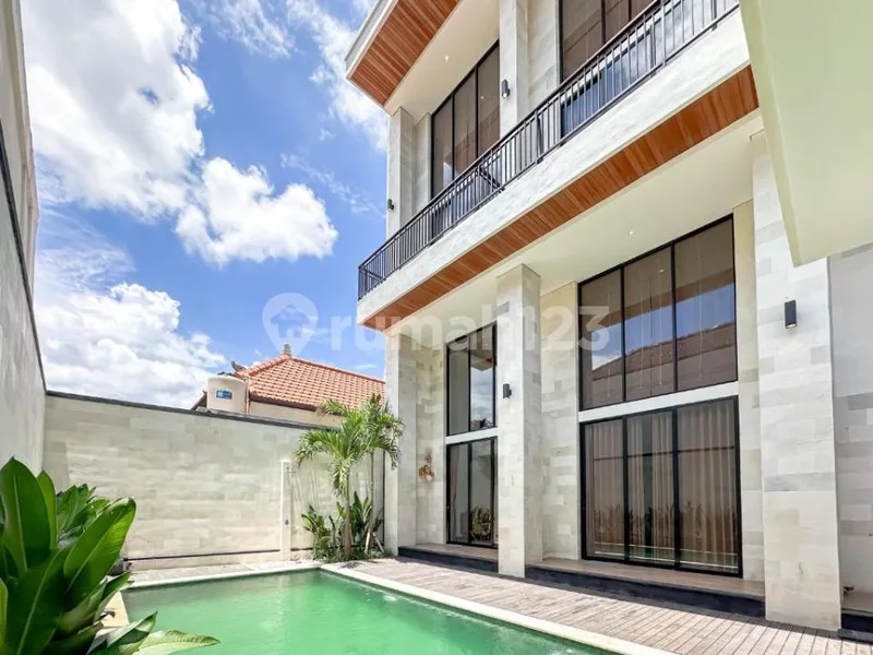 Close To Beach!! Guest House 8 Mezzanine Bedrooms At Seminyak - Real Estate in Bali