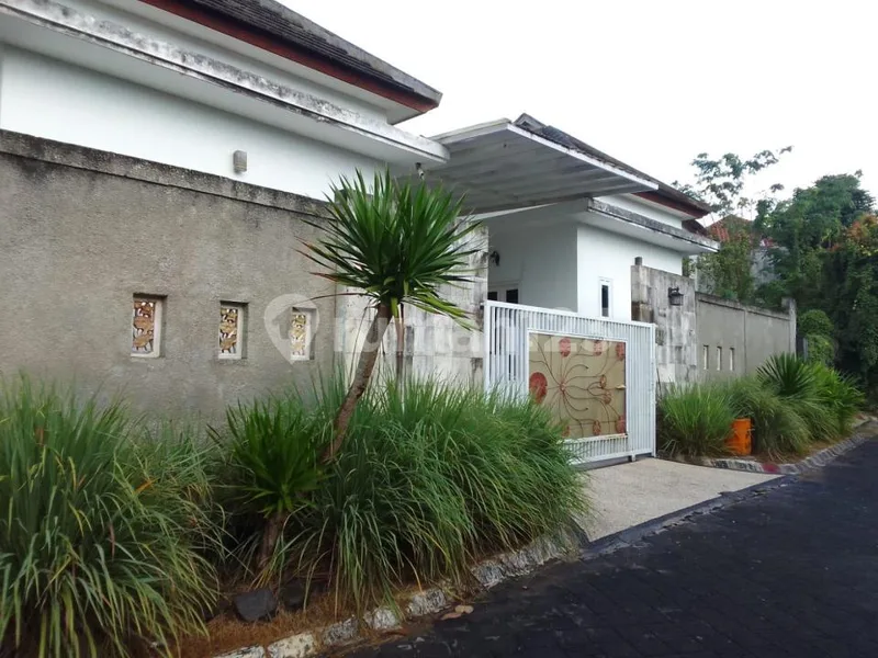 Dijual atau Disewakan Rumah 1 Lantai Lokasi Premium One Gate System di Pecatu - Uluwatu. - Bali in Bali