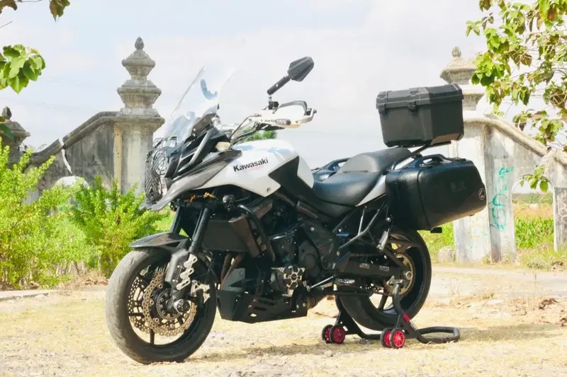 Kawasaki versys 650 ABS Mulus CB500X BMW GS310 V-Stroum Himalaya - Vehicles in Bali