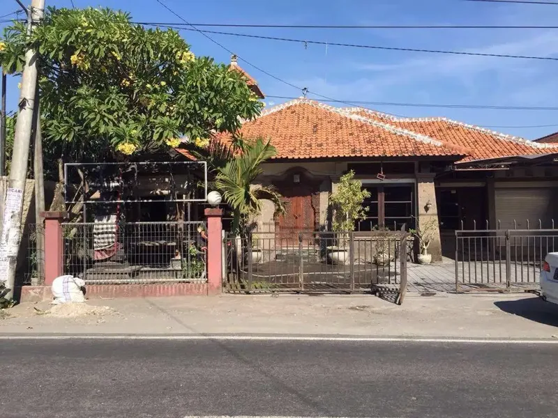 Ruang Usaha Ex Rumah Makan di Tukad Badung Renon - Real Estate in Bali