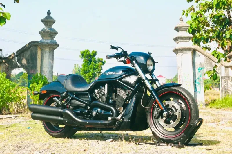 Harley Davidson V-Rod, Sportster 48 883, Ultra Classic, Street Glide - Vehicles in Bali