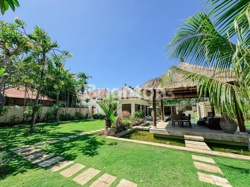 Leashold For 31 Years - Sanur Luxury Villa 5 BR Near To Sanur Beach - Bali in Bali