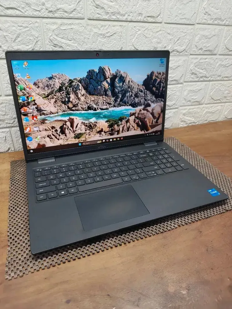 Dell Latitude 3520 intel Core i5 Gen-11 (8/500gb) 15,6 inch NORMAL - Electronics in Bali