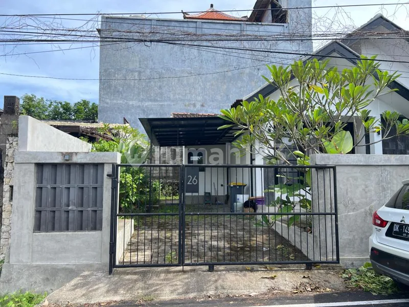 Rumah Semi Furnished - Taman Griya, Jimbaran - Real Estate in Bali