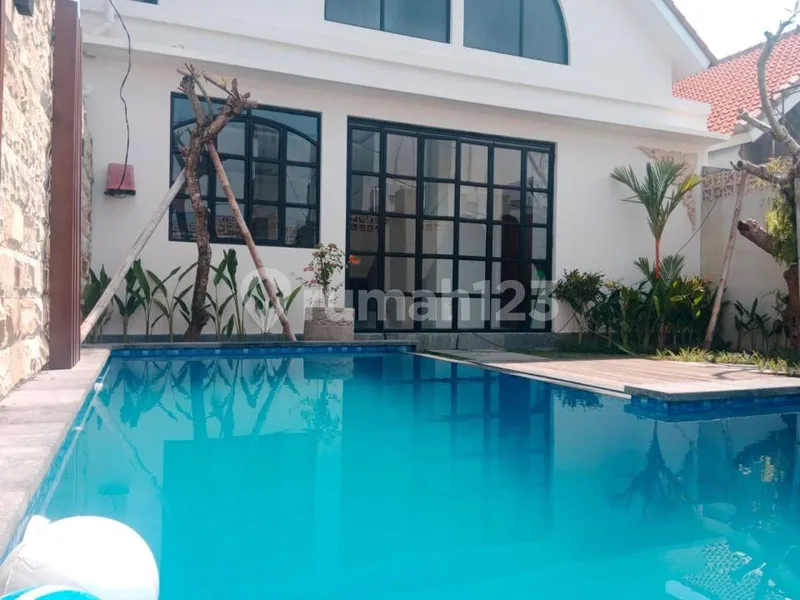 Villa Lokasi Strategis Dekat Wisata Kawasan Umalas, Kerobokan - Real Estate in Bali