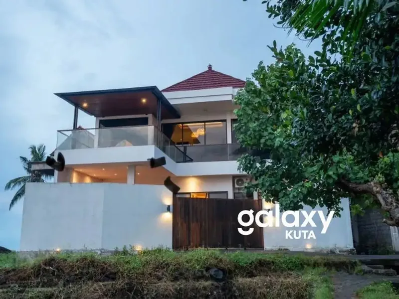 DIJUAL VILLA TROPICAL BREEZE DI TENGKULAK KEMENUH GIANYAR - Real Estate in Bali