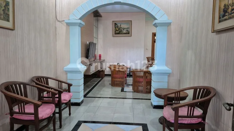 Rumah 2 Lantai.pinggir Jalan Denpasar Barat - Real Estate in Bali